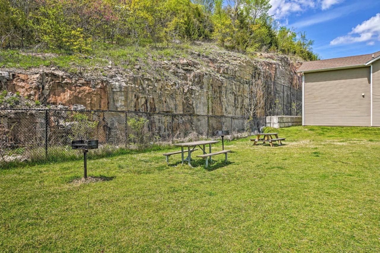 Family-Friendly Branson Condo About 3 Mi To Strip Exterior photo